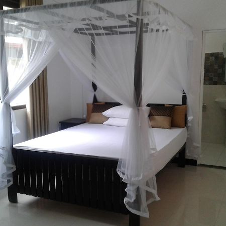 Apna Homestay Apartments Unawatuna Exteriör bild