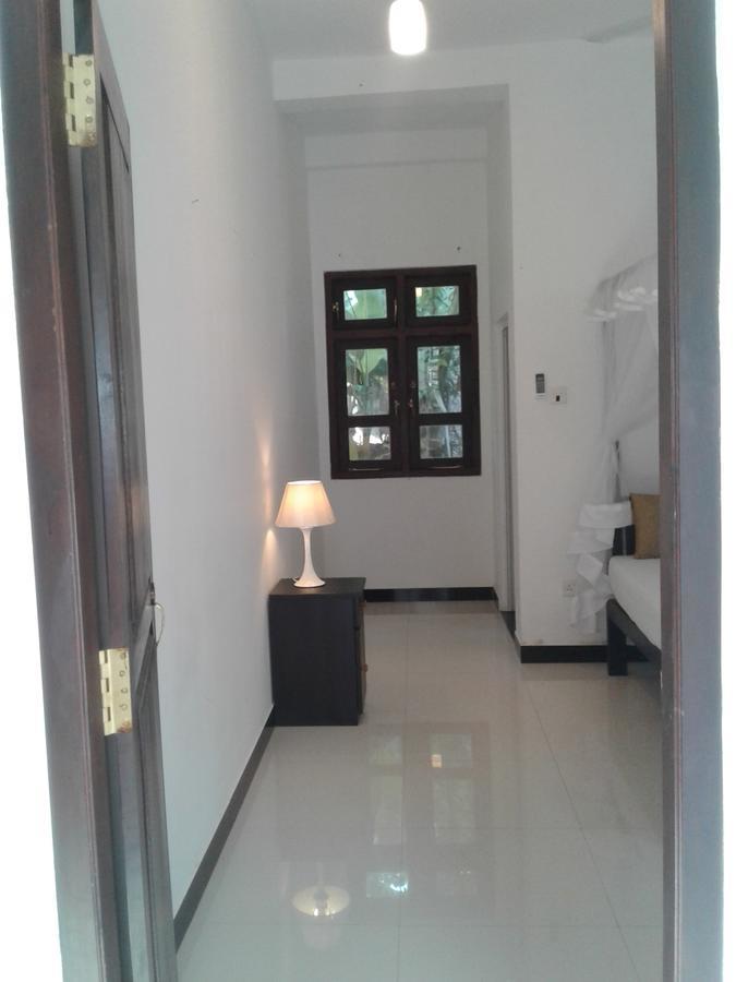 Apna Homestay Apartments Unawatuna Exteriör bild